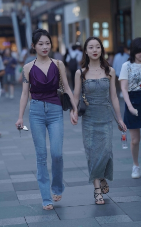 街拍大长腿牛仔美女 [22P]