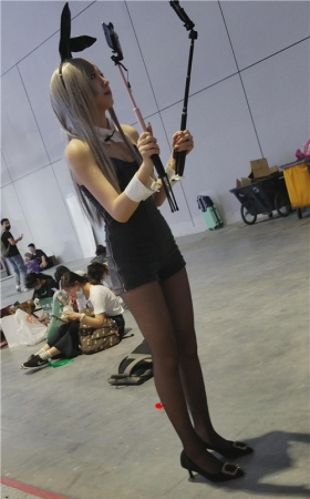 两个直播的coplay妹子