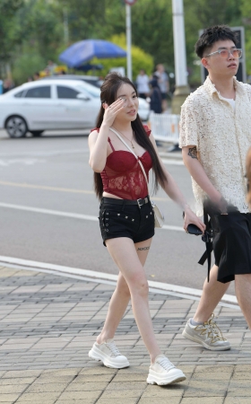 夏日街拍清凉小仙女 [23P]