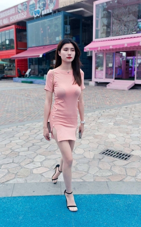 御风街拍★粉裙肉丝美女婷婷【套图+视频】 [10P]