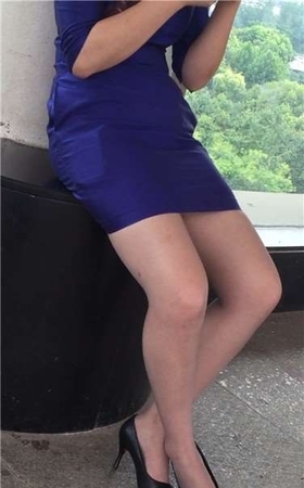 性感蓝色包臀裙高跟鞋美女
