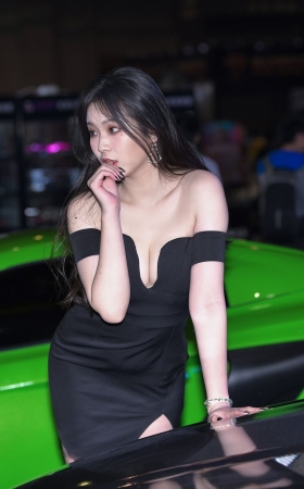 被你散发出的美所吸引了 [17P]