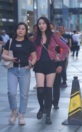 高挑美女