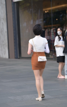 2257-17+95 /气质丝袜美少妇