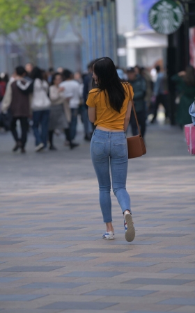 一字马美女