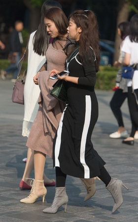 黑丝肉丝春季穿搭姐妹