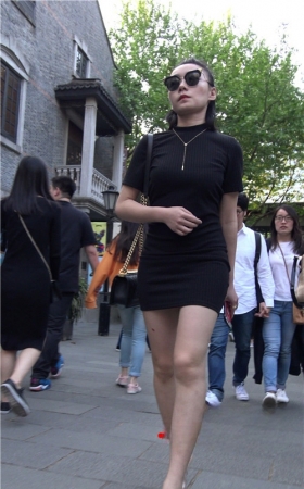 黑色包屯高跟小姐姐