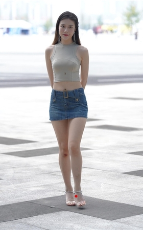 牛仔裙美女(139P)
