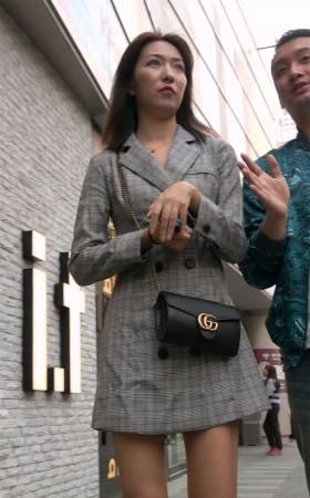 楚楚动人的长靴美腿美女