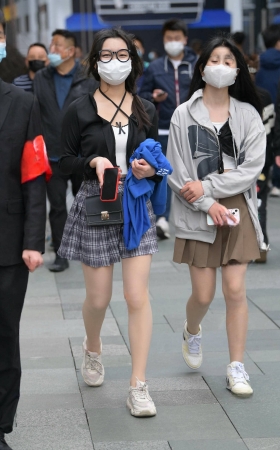 街拍丝滑丝腿短裙小仙女 [20P]