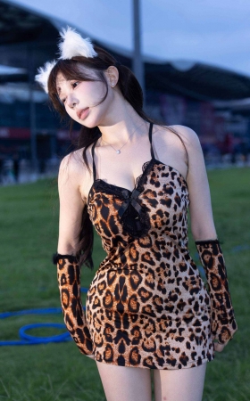 L1498-73P上海CJ-允恩baby(小yomi)豹纹高跟美腿美胸 11P