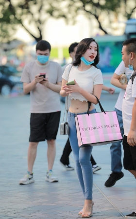 这条街最靓的妹