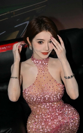 小喵大宝-绝色玫瑰金美足 [17P]