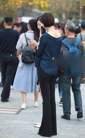 紧身喇叭裤，长腿 [12P]
