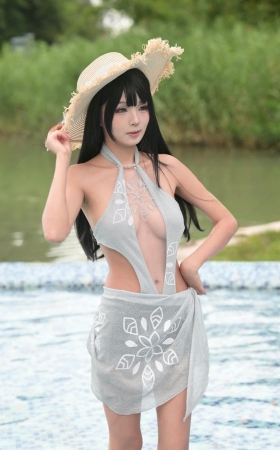 可可爱爱的泳装女生 [21P]