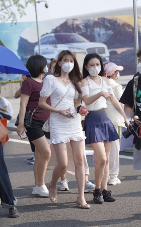 白裙 [24P]
