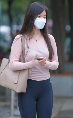 青春美女 [16P]