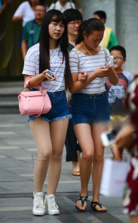 兰牛热裤小妹—-（12P） [12P]