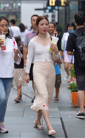 长裙美妇(22P)