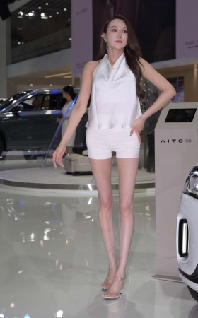 又长又细的腿 [24P]