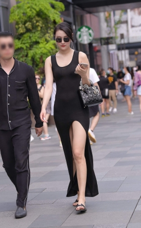 韵味的开叉长裙 [17P]