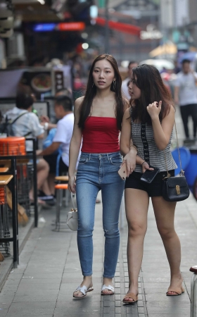 小巷的偶遇 [13P]
