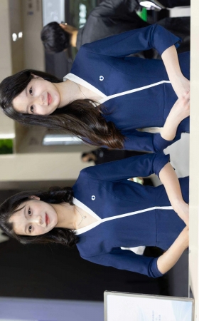 L1279-67P苏州车展-腾势展台的几个美女礼仪小姐姐 10P