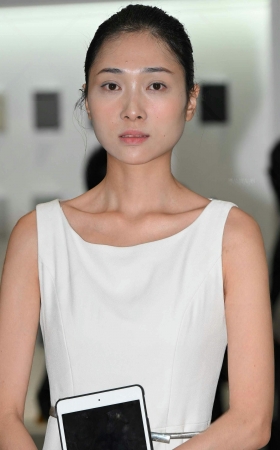 241119-46=28√丝袜礼仪 8P