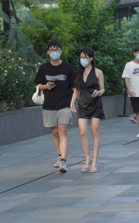 大气美丽吊带裙