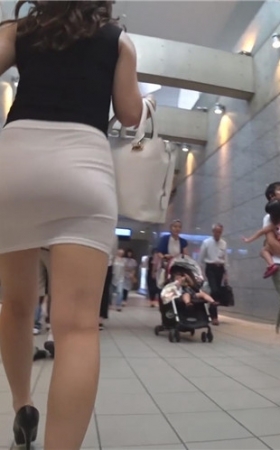 黑衣白裙饱满美屯OL